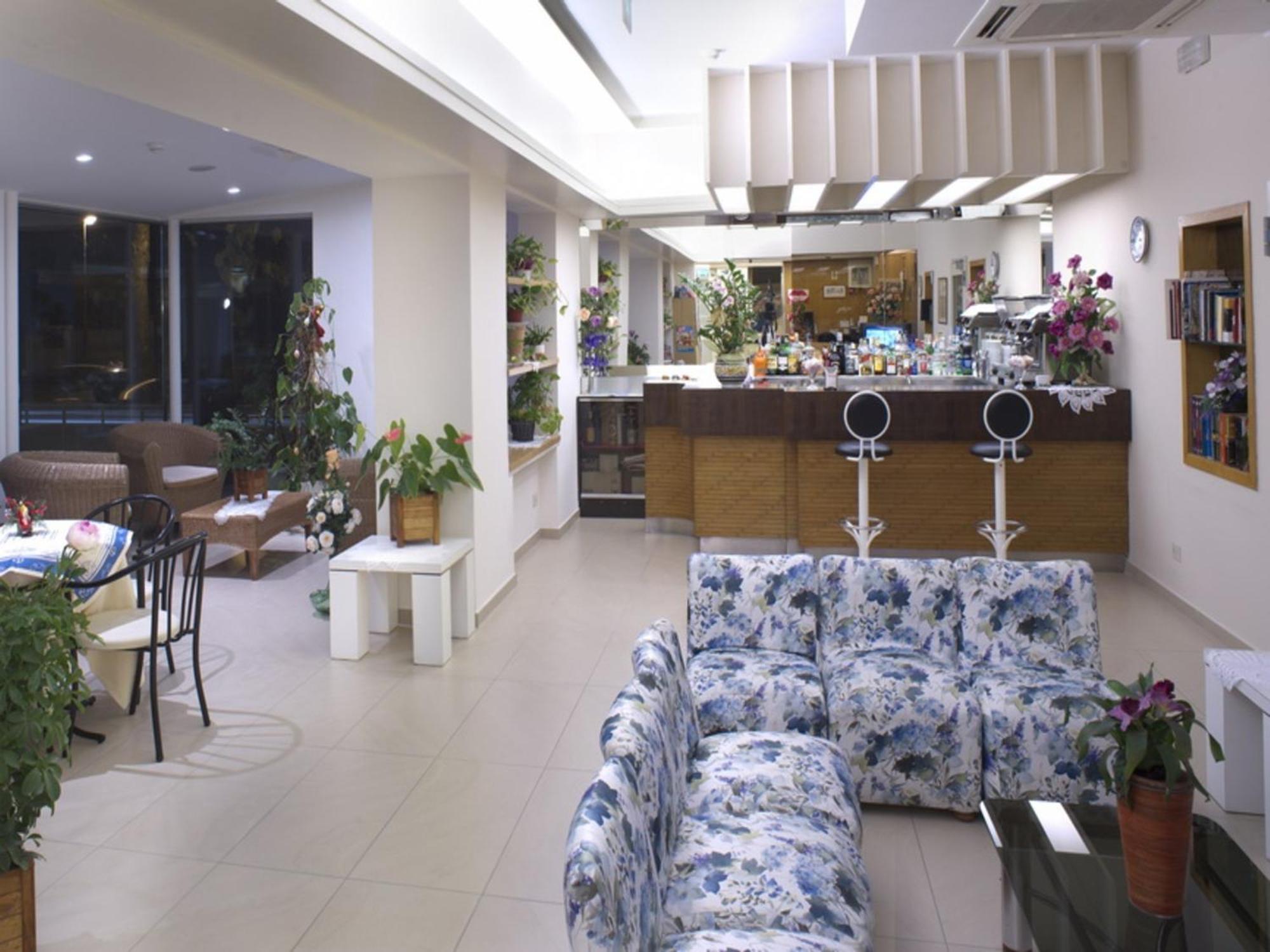 Hotel Nives Riccione Luaran gambar