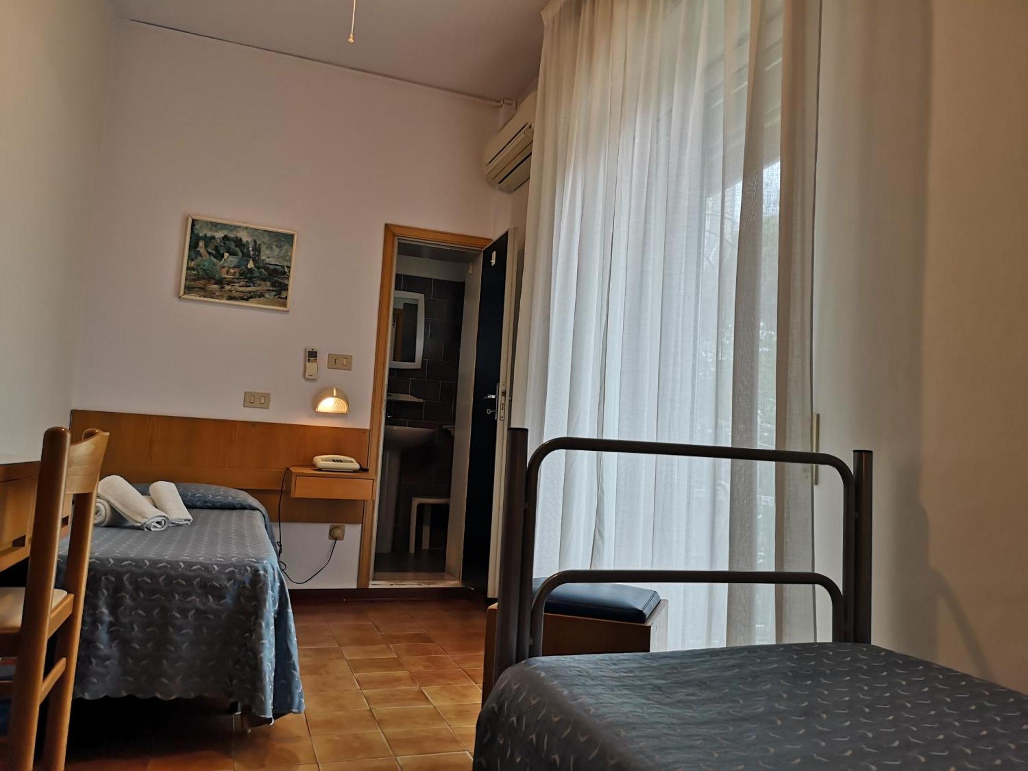 Hotel Nives Riccione Bilik gambar