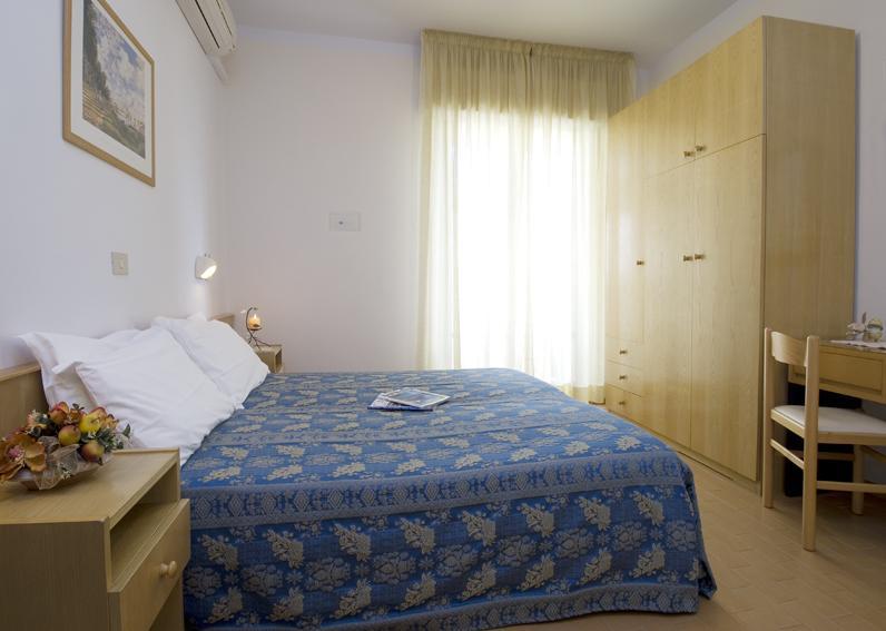 Hotel Nives Riccione Bilik gambar