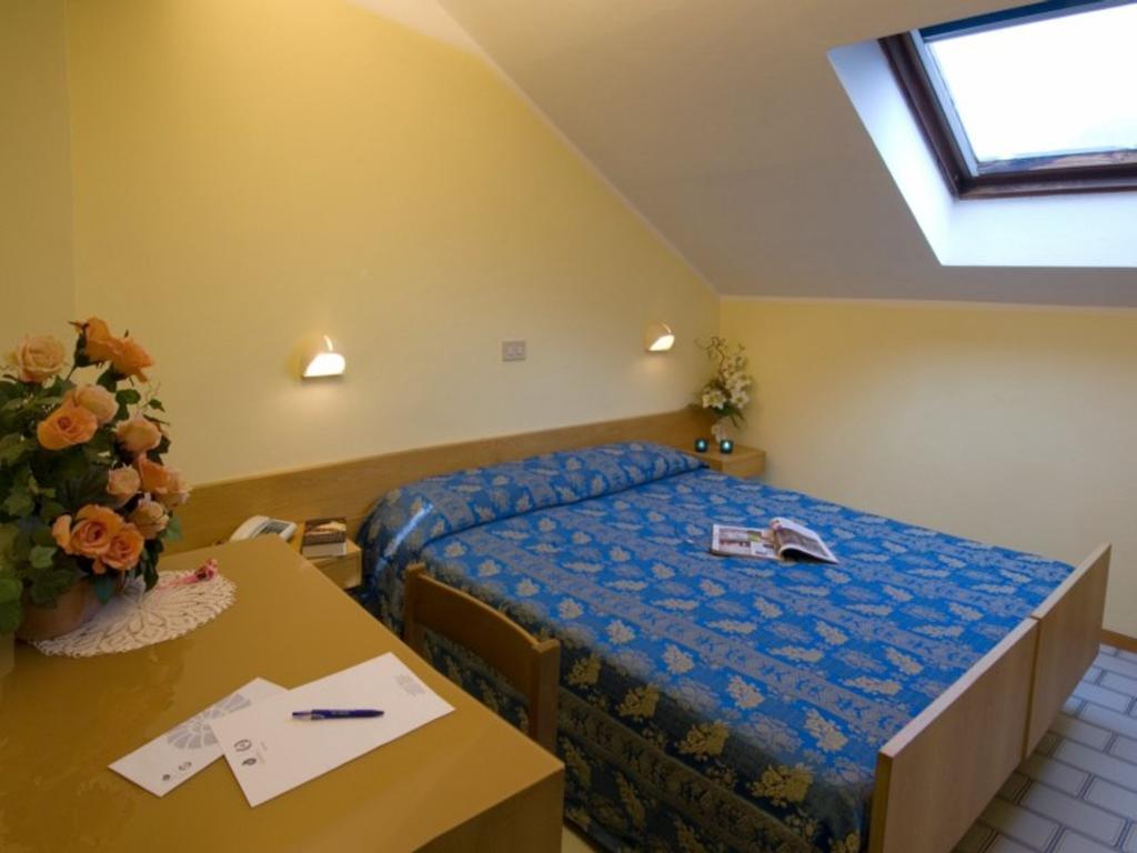 Hotel Nives Riccione Bilik gambar