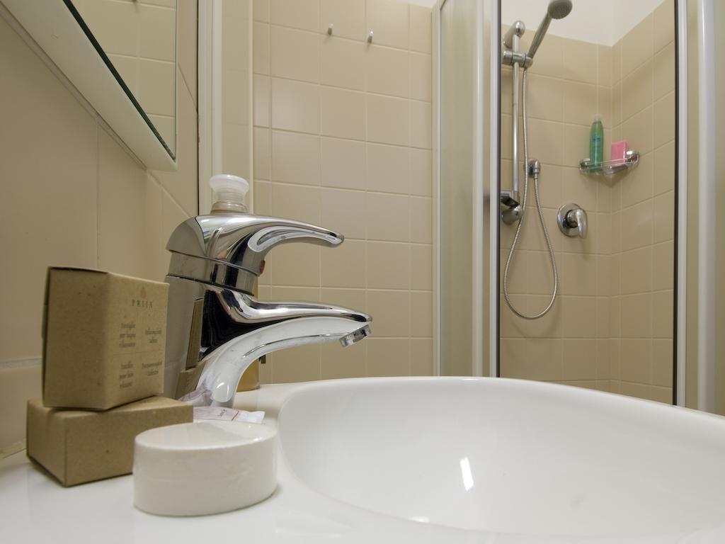 Hotel Nives Riccione Bilik gambar